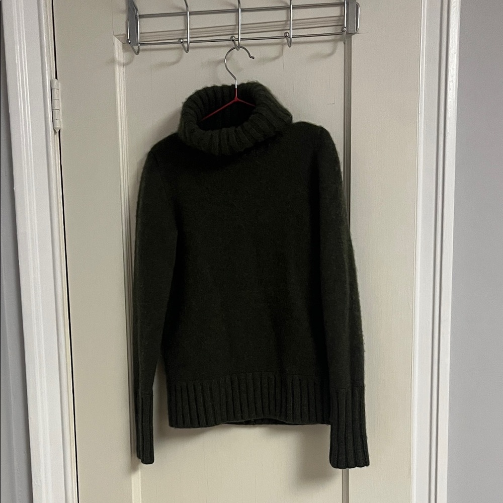 J. Crew Dark Green Italian spun cashmere Turtleneck Sweater